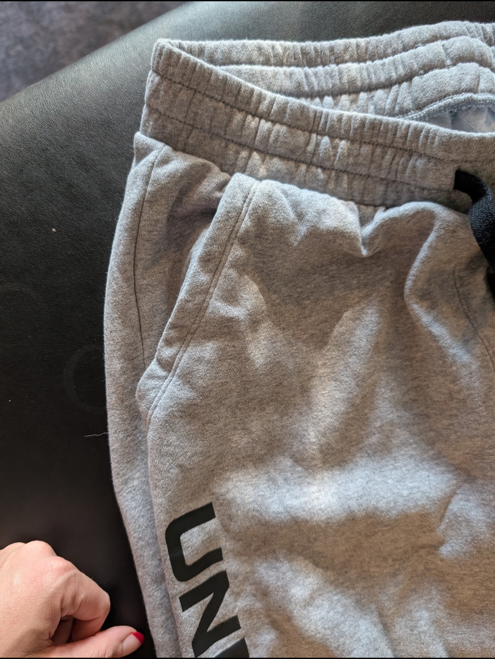 Under Armour Women's Light Gray Sweatpants with Black Logo - Picture 8 of 8